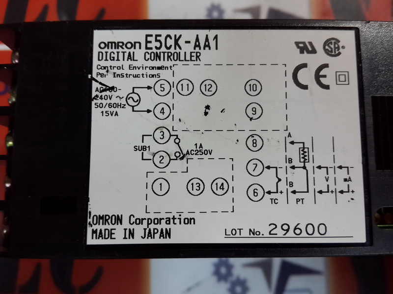 OMRON E5CK-AA1 DIGITAL CONTROLLER - PLC DCS SERVO Control MOTOR